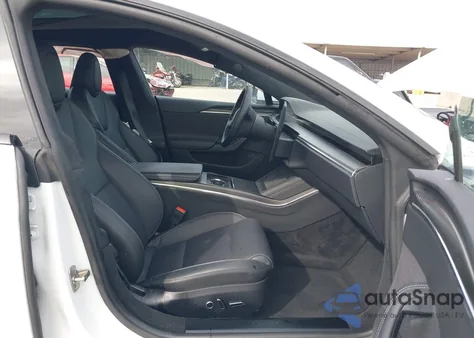 2023 Tesla Model S Plaid Tri Motor All-Wheel Drive from USA, damaged, VIN 5YJSA1E60PF513950